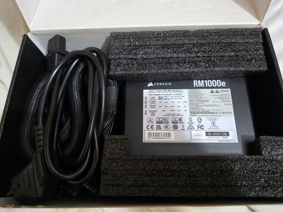 Sursa Corsair RM1000e