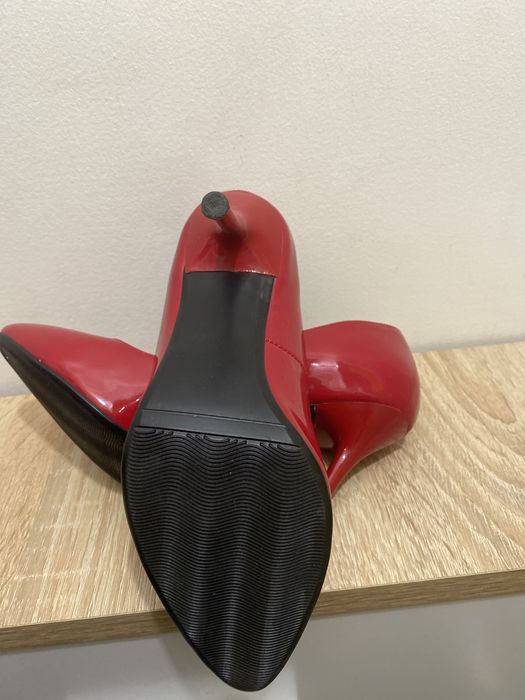 Туфли на 36-37 размер