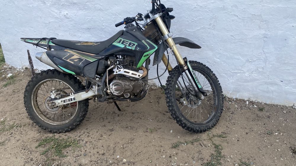 Продам мотоцикл 250 кубов