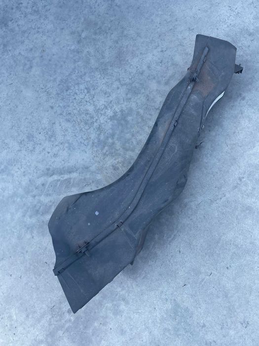 Canal aer racire frane dreapta Bmw X5 F15 - X6 F16 cod 7343804