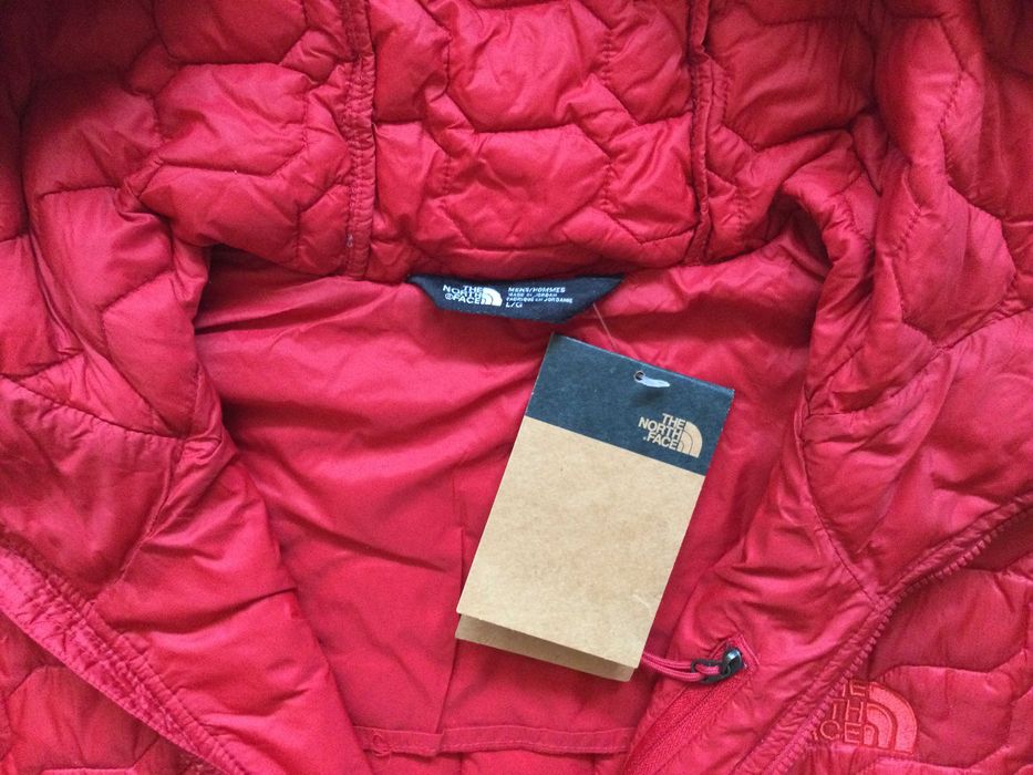 НОВО оригинално яке качулка THE NORTH FACE Thermoball Hoodie размер L