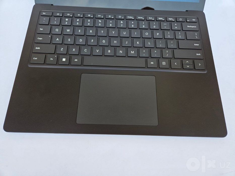 Microsoft surface 5 13.5