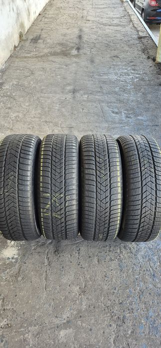 4 anvelope iarna runflat 10%uzura Pirelli 245/50/19.Pretul este pe bucata.