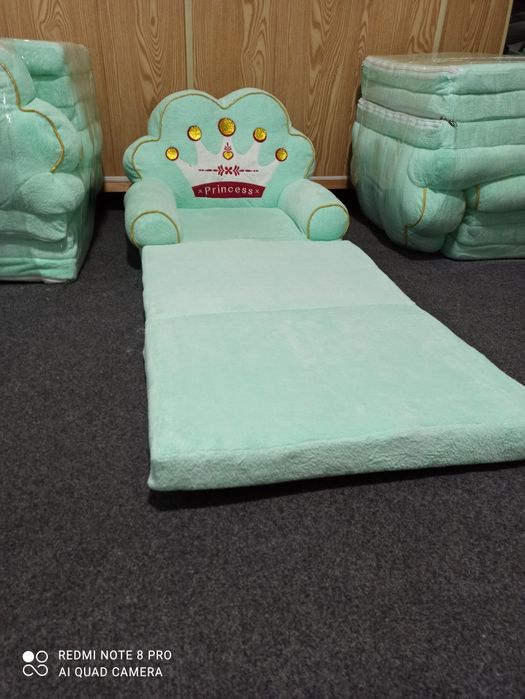 Кресло мягькая детская