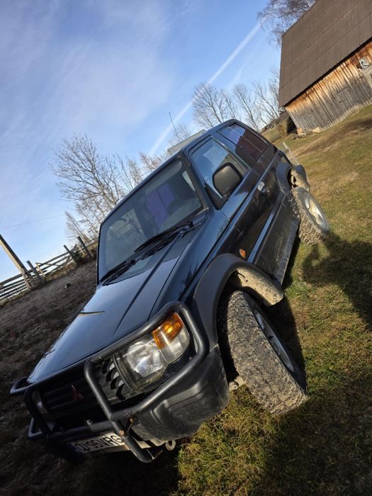 Vând Mitsubishi pajero