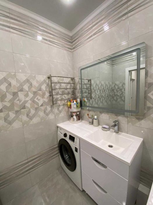 Продам 3-х комн квартиру 19 мкрн