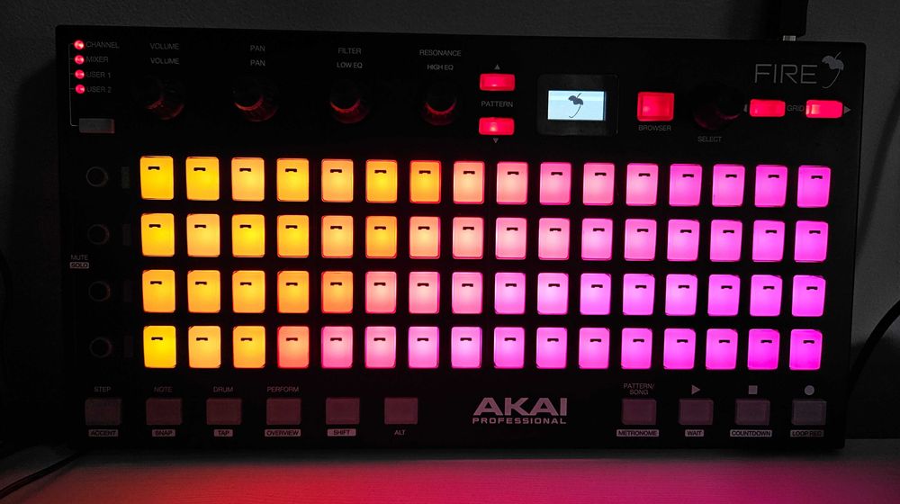 Controller Midi Akai Professional Fire pentru FL Studio