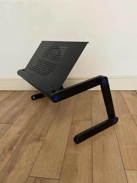 Складной стол для ноутбука