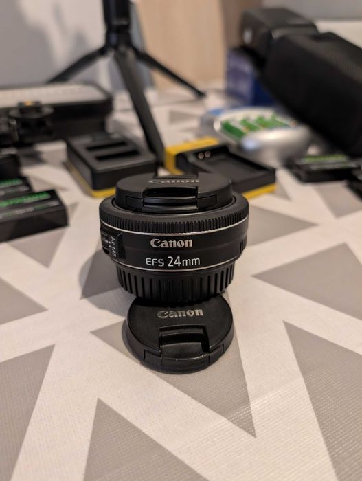 Canon EOS 850D impecabil