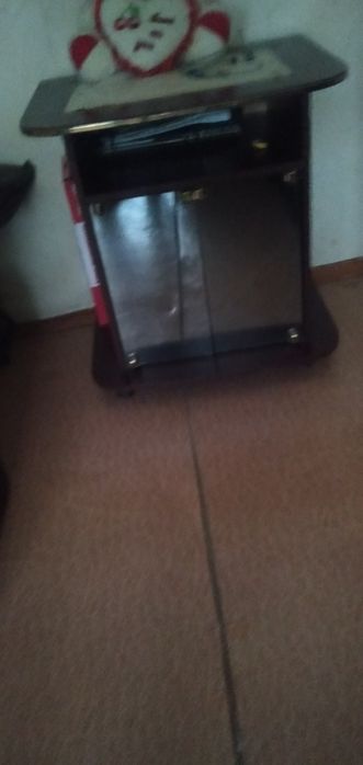 Продам полочку, тумбочка под ТВ