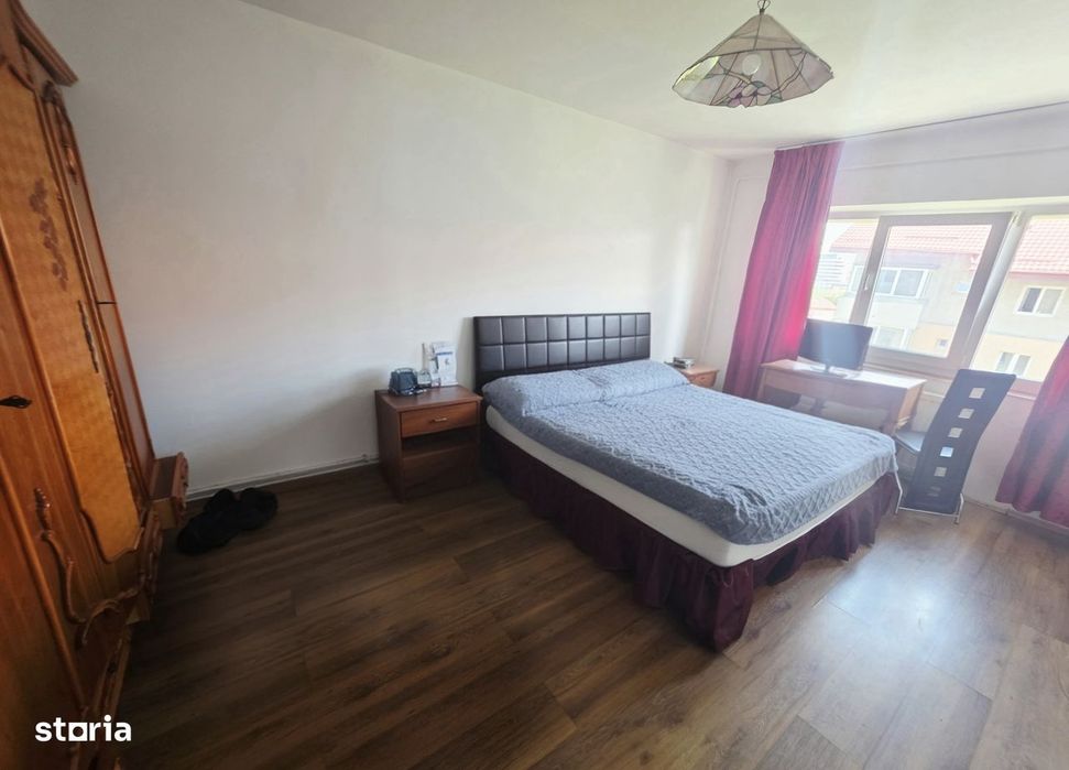 Vand apartament 2 camere decomandat Racadau cu beci si parcare