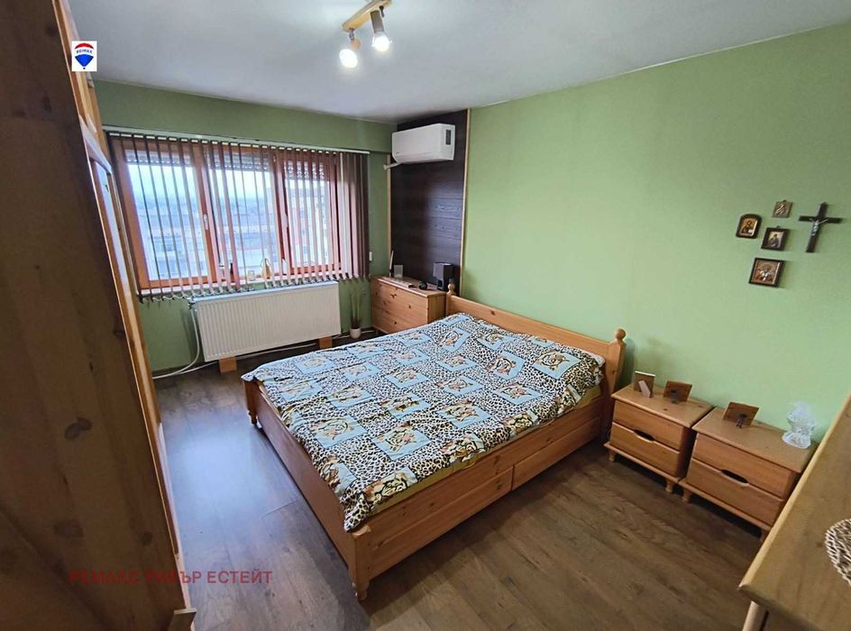 Продава се Четиристаен апартамент в Русе, Чародейка - Север - 103 кв.м за 1135 €/кв.м - Снимка #3