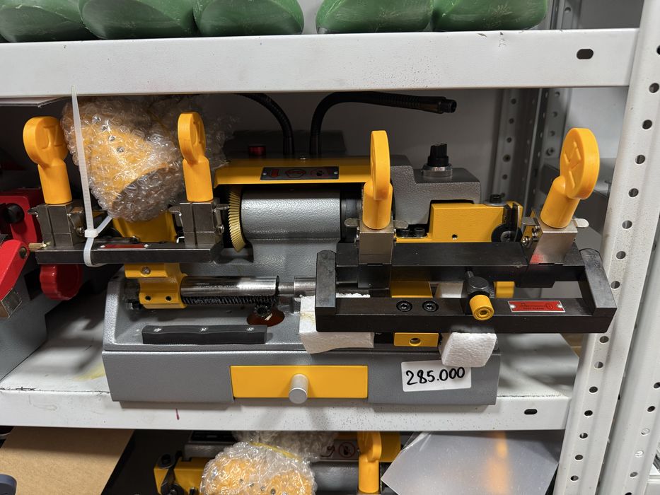 Станок для изготовления ключей новый