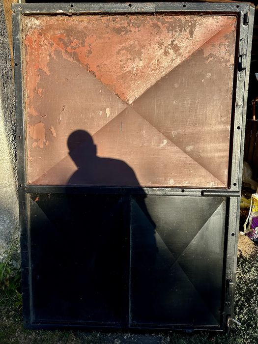 Продавам гаражна врата