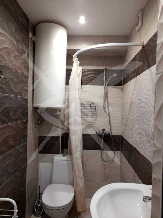 Дава се под наем Двустаен апартамент в Варна, Център - 40 кв.м за 450 € - Снимка #4