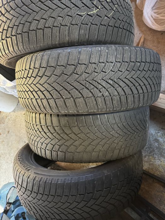 Cauciucuri de iarnă Bridgestone Blizzak 235/55 R20