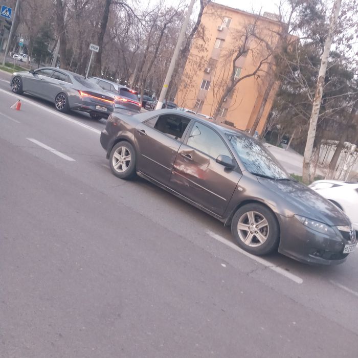 Мазда 6 срочно 2007