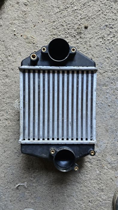Vând intercooler mazda 6 rf7j