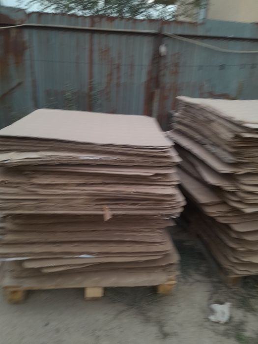 Продам коробки для дом срочна 2 падон