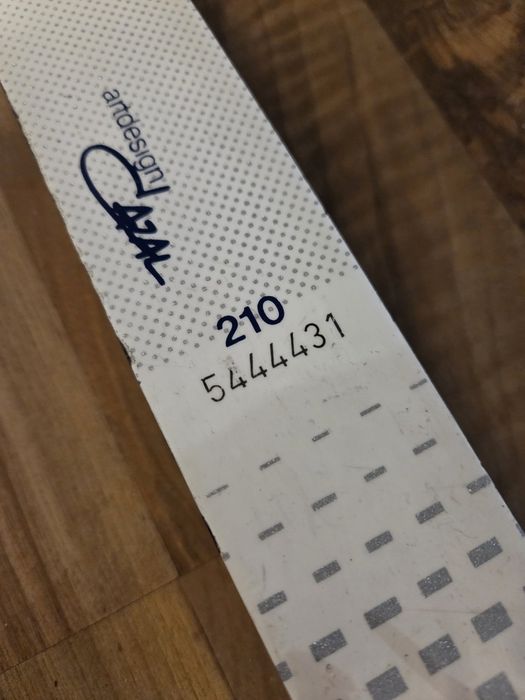 Бегови ски Blizzard – 210 см + автомати