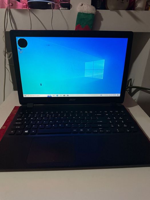 Laptop Acer Aspire ES1-512 – Windows 10
