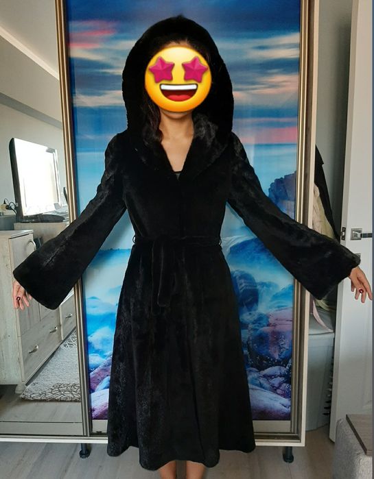 Шуба норковая      .