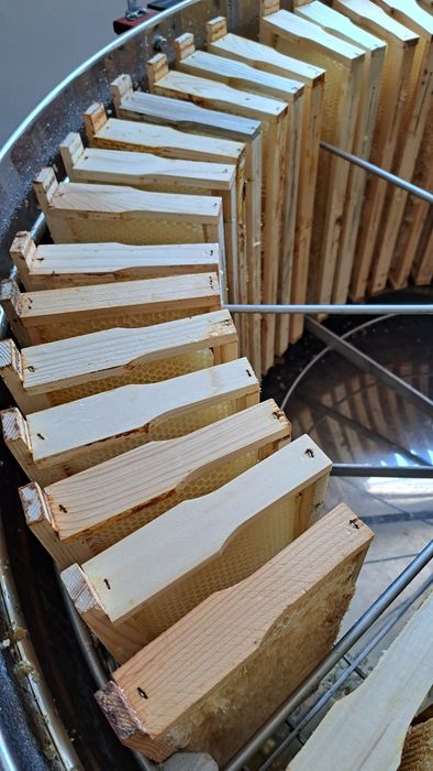 Пчелен мед букет