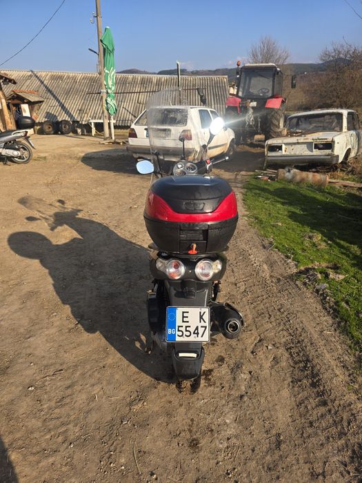 Пиаджо карнаби 200