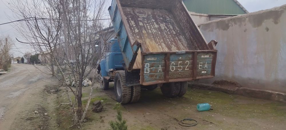 Зил 1988 йил   сотилади