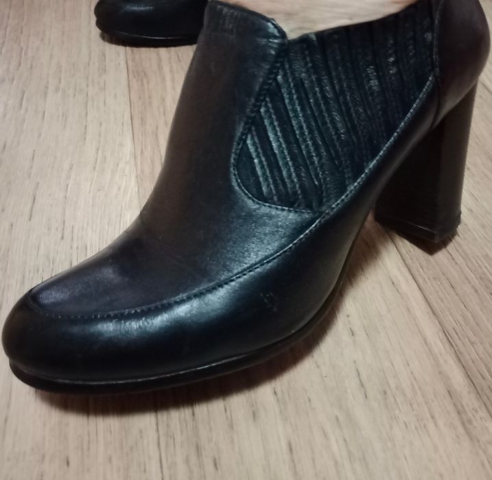 Продаю ботильон натуральная кожа