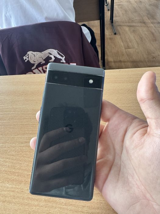 Продам Pixel 6A
