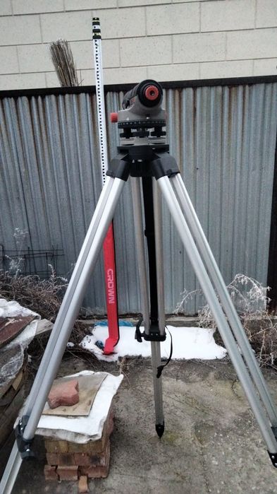 Комплект оптического нивелира