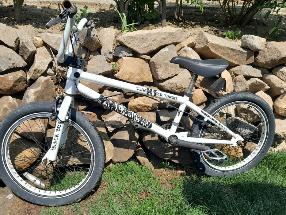 Bicicleta BMX de vanzare