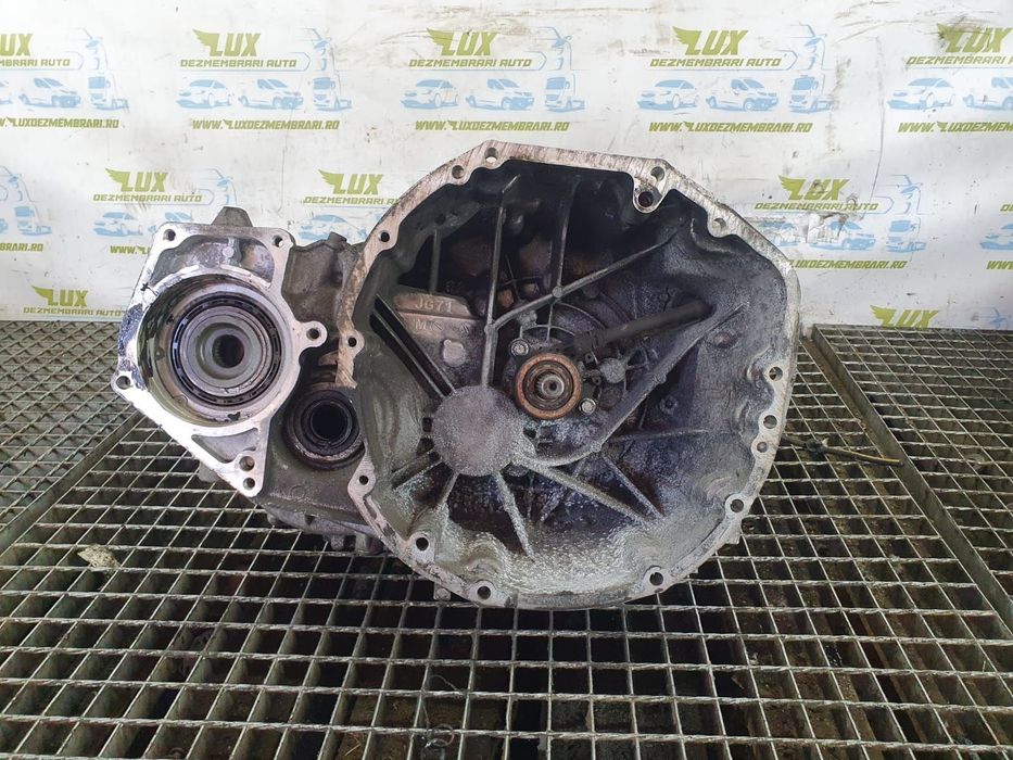 Cutie de viteze manuala 6 trepte 4x4 2.0 dci m9r Nissan Qashqai 1 J10