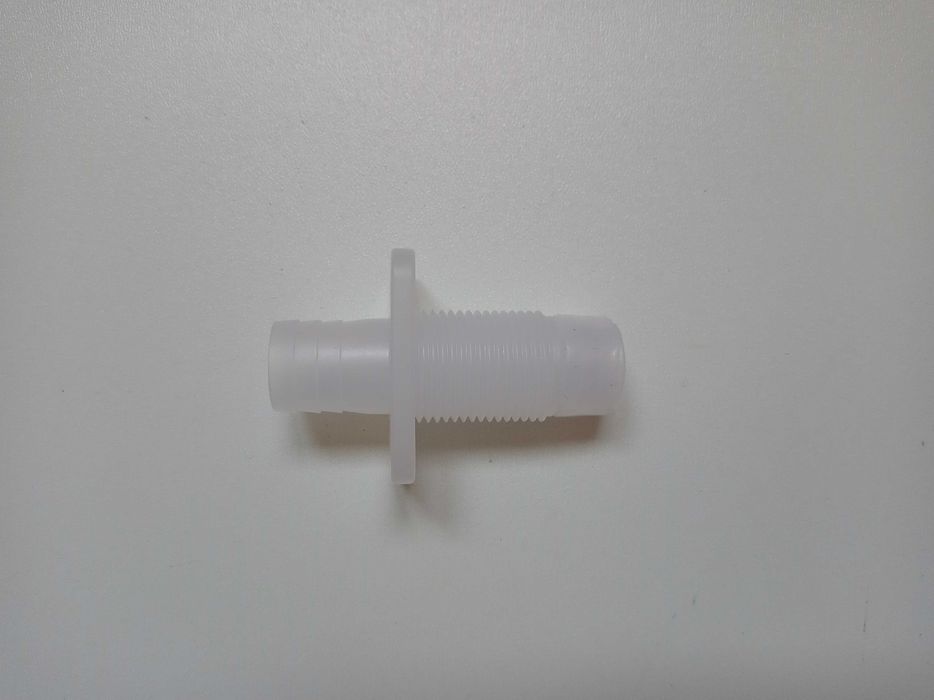 Штуцер для крана кулера воды