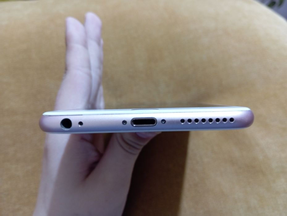 Продается Айфон 6S+