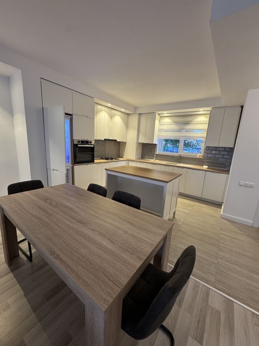 Vila 4 camere Cosmopolis