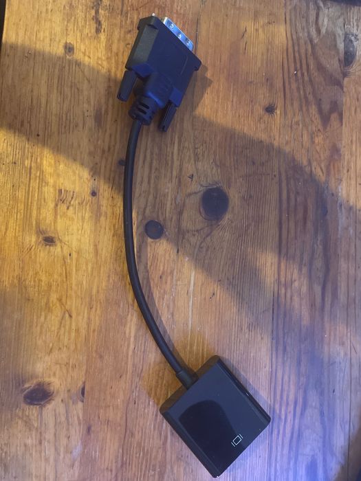 Преходник VGA на DVI