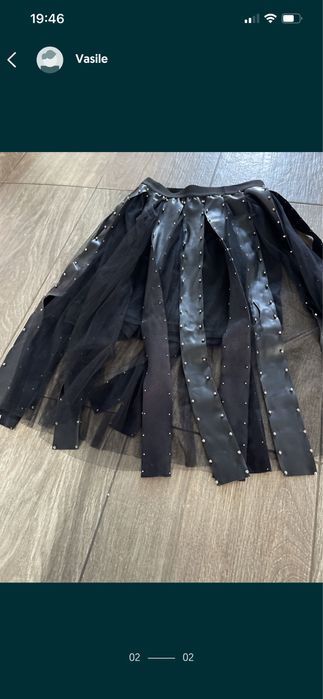 Fusta cu tinte metalice