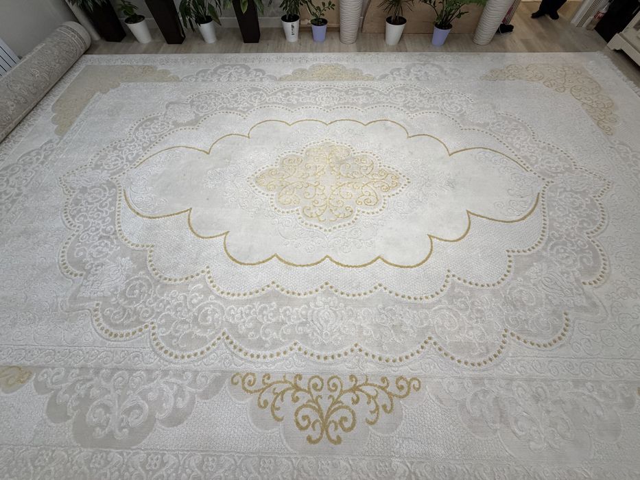 Продается ковер размер 6*4