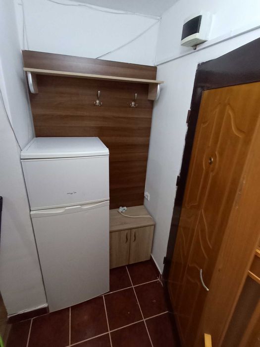 Garsoniera de închiriat