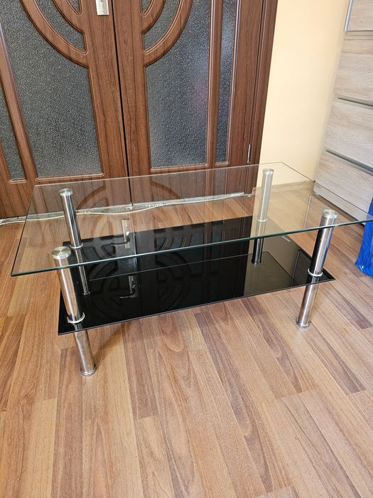 Vând masa de sticla