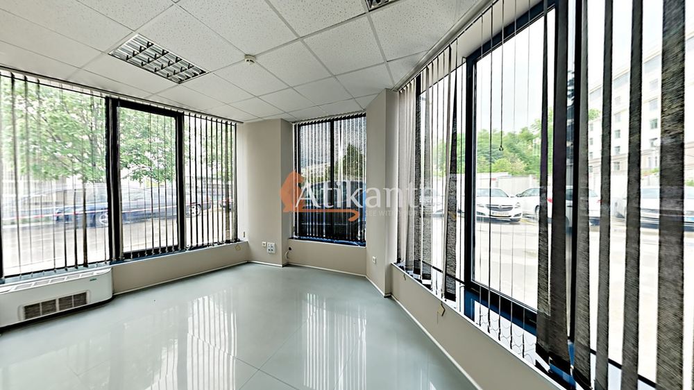 Дава се под наем Офис в София, Лозенец - 275 кв.м за 2750 € - Снимка #1