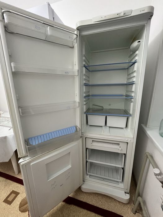 Холодильник б/у Продам