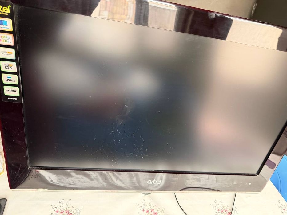 Телевизор artel.