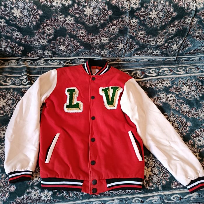 Курти,ветровки, безрукавка