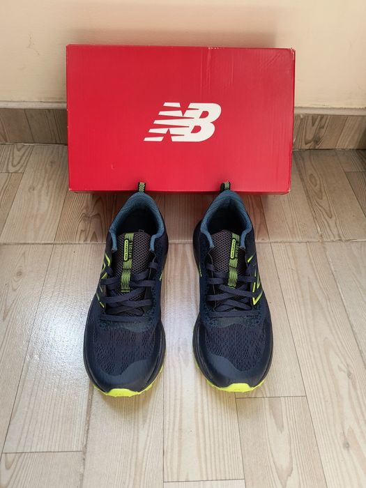 Маратонки New Balance (NITREL)