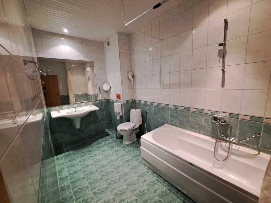 Продава се Двустаен апартамент в Варна, Левски - 85 кв.м за 918 €/кв.м - Снимка #5