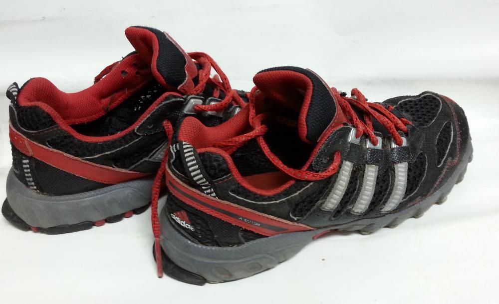 Adidasi Adidas marimea 36