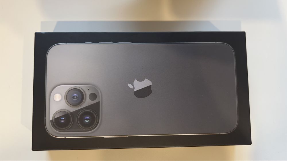 Продам Iphone 13 pro